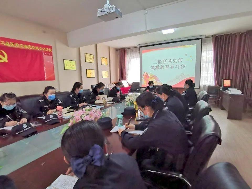 机械师星辰新款27英寸显示器上架